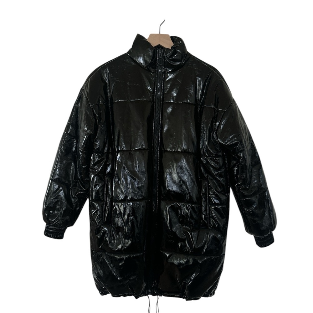 Forever 21 Women’s Shiny Black Puffer Jacket